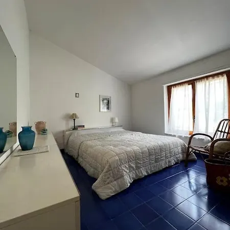Apartament Fronte Mare A 100 Mt Dal Mare Scalea
